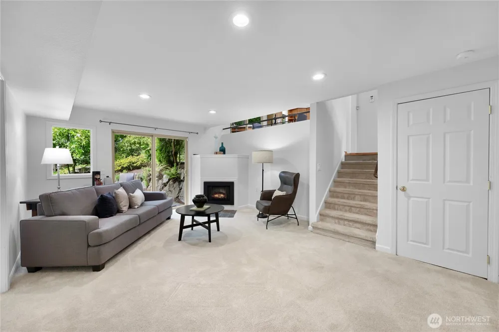 13800 SE 21st Street Bellevue, WA 98005