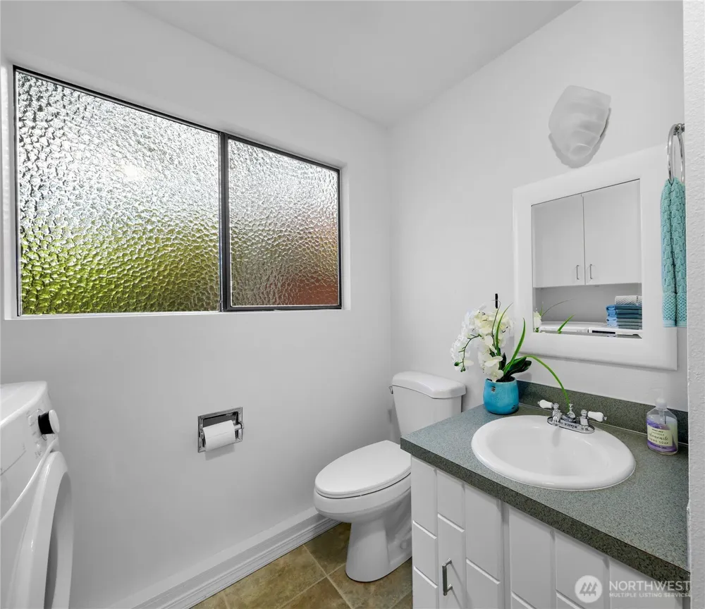 13800 SE 21st Street Bellevue, WA 98005