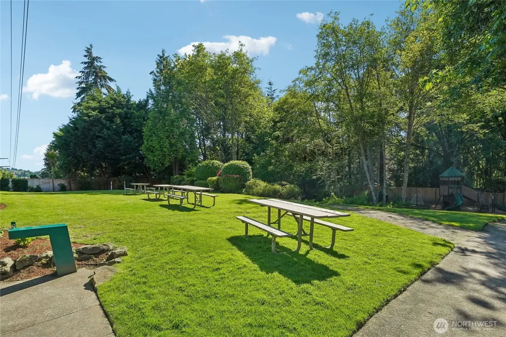 13800 SE 21st Street Bellevue, WA 98005