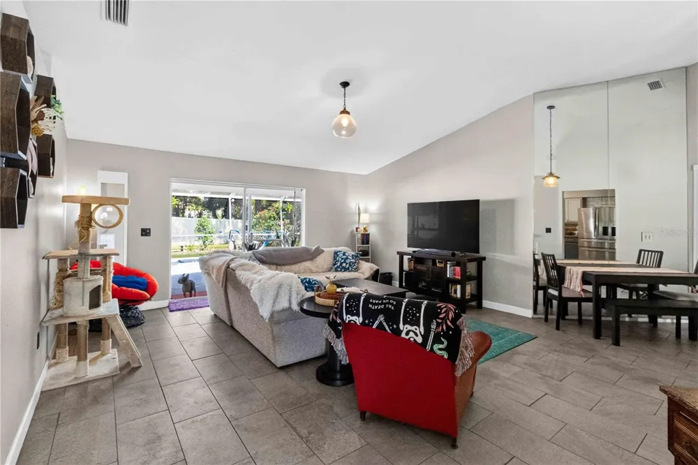 1703 LARABIE COURT Brandon, FL 33511