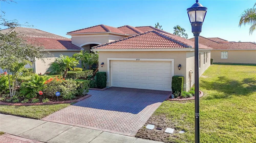 4935 MARBLE SPRINGS CIRCLE Wimauma, FL 33598