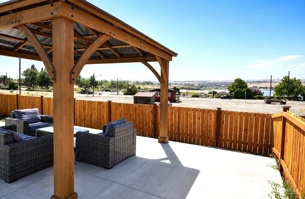 419 4th Avenue NE Soap Lake, WA 98851