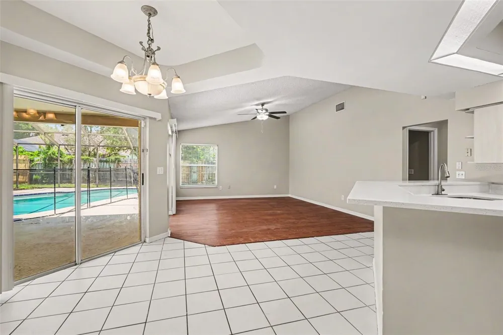 2909 STARMOUNT DRIVE Valrico, FL 33596