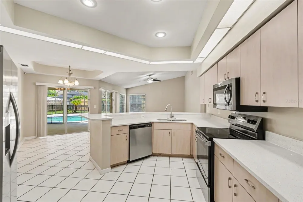 2909 STARMOUNT DRIVE Valrico, FL 33596