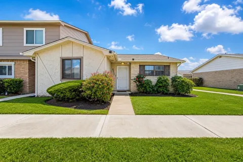 6517 S Briar Bayou Drive