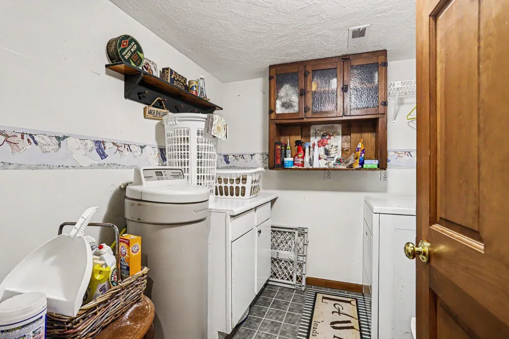 60641 Lennon Street Sturgis, MI 49091