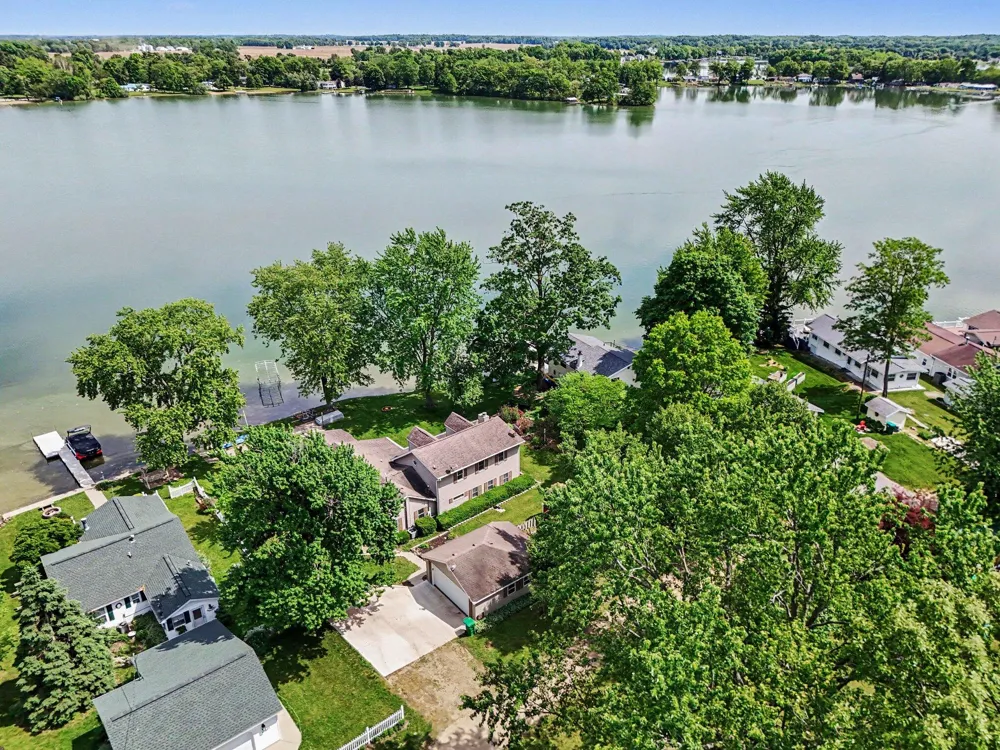 60641 Lennon Street Sturgis, MI 49091