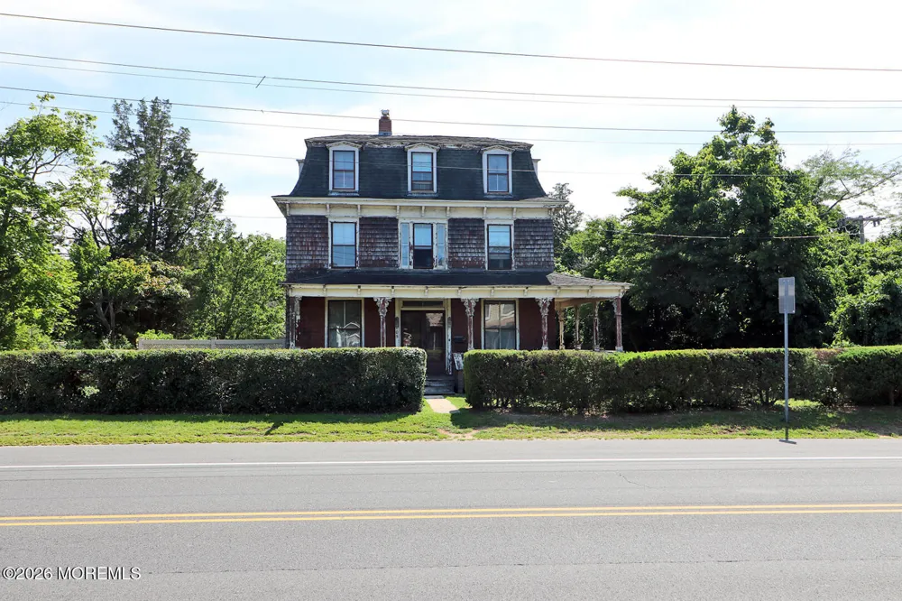 105 E Bay Avenue Manahawkin, NJ 08050