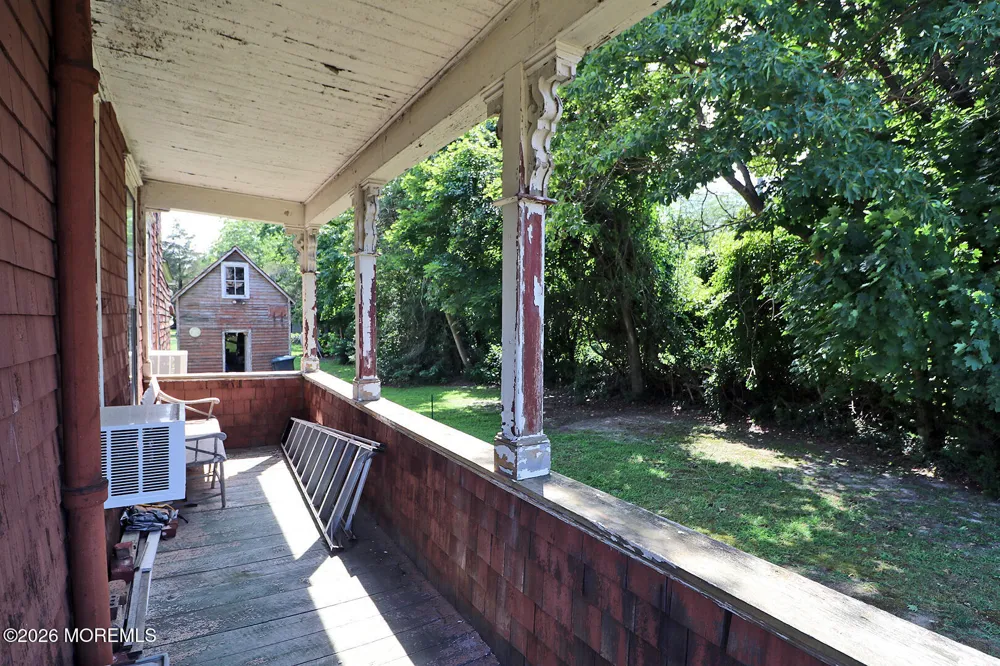 105 E Bay Avenue Manahawkin, NJ 08050