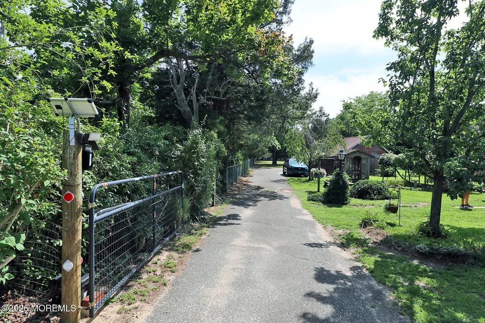 105 E Bay Avenue Manahawkin, NJ 08050