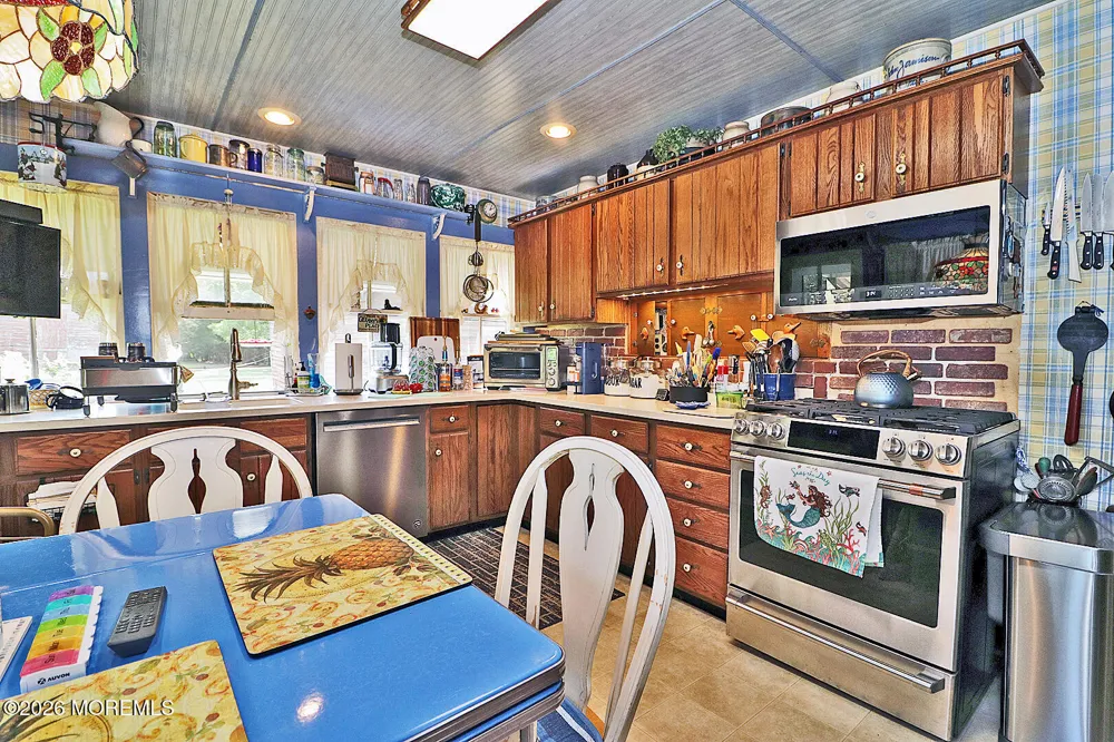105 E Bay Avenue Manahawkin, NJ 08050