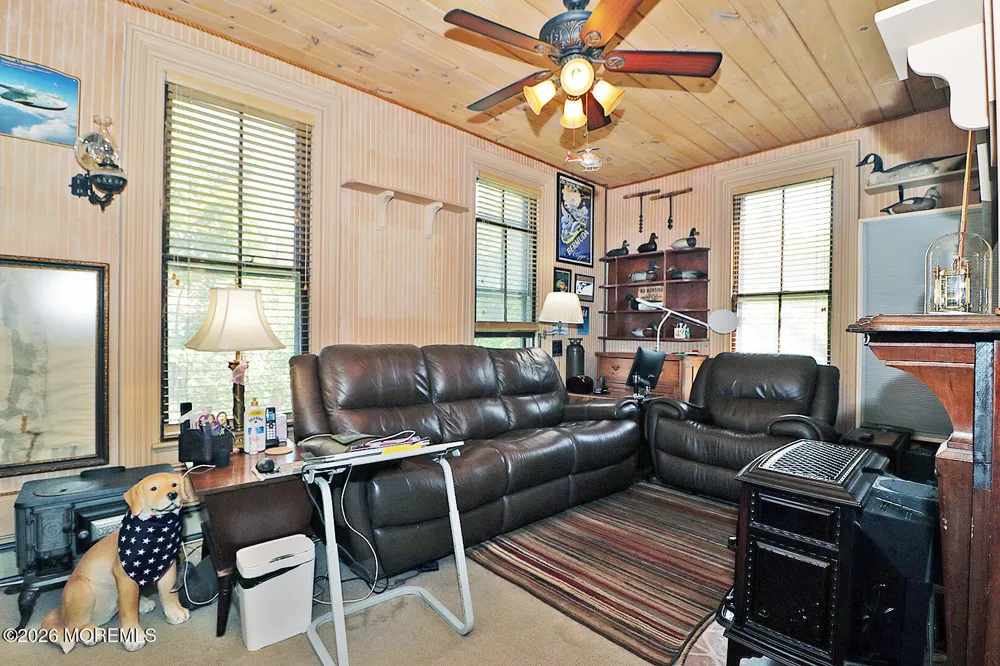 105 E Bay Avenue Manahawkin, NJ 08050