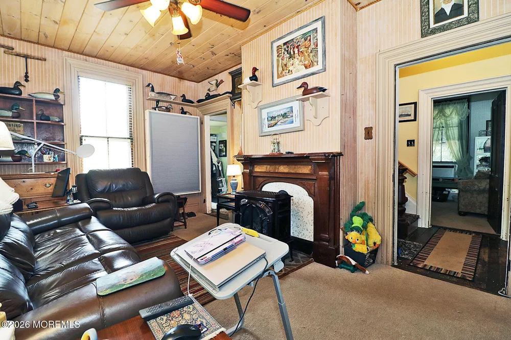 105 E Bay Avenue Manahawkin, NJ 08050