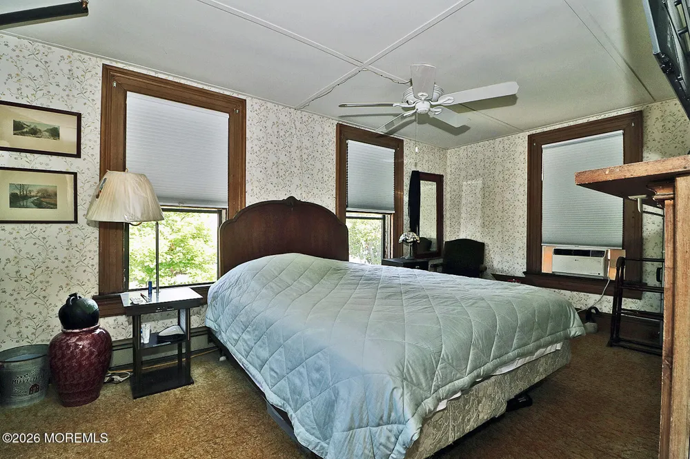 105 E Bay Avenue Manahawkin, NJ 08050