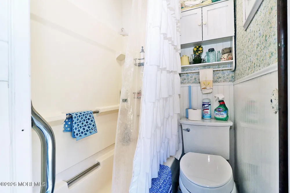 105 E Bay Avenue Manahawkin, NJ 08050