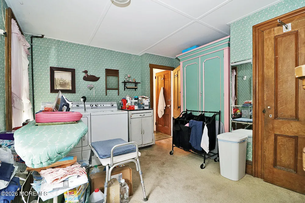 105 E Bay Avenue Manahawkin, NJ 08050