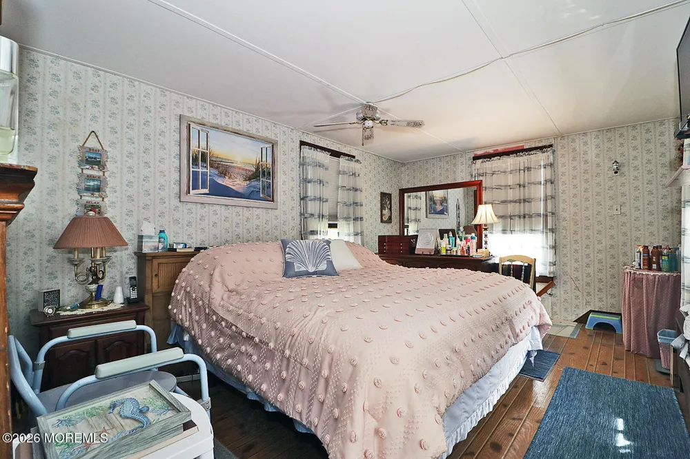105 E Bay Avenue Manahawkin, NJ 08050