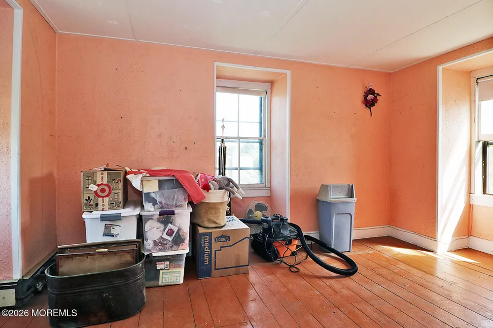105 E Bay Avenue Manahawkin, NJ 08050