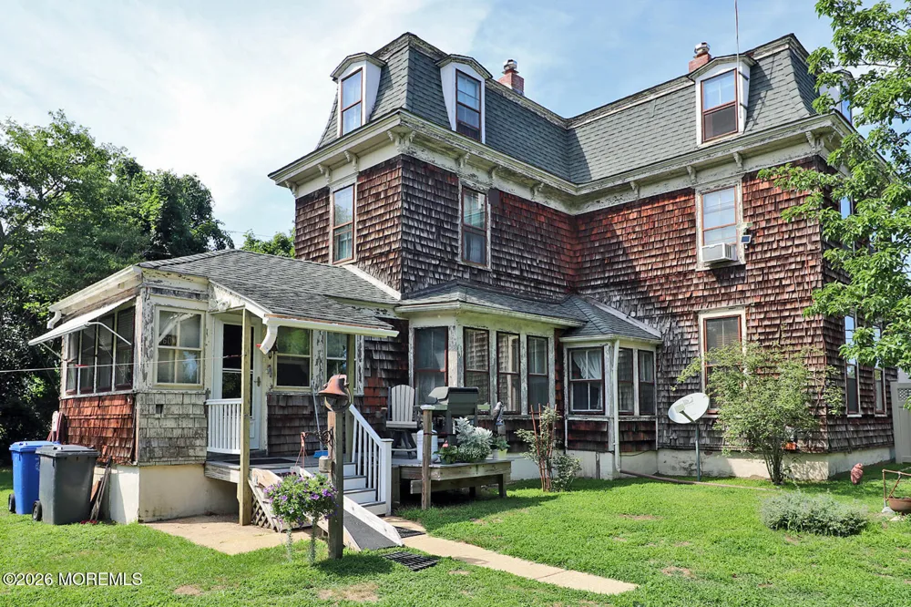 105 E Bay Avenue Manahawkin, NJ 08050