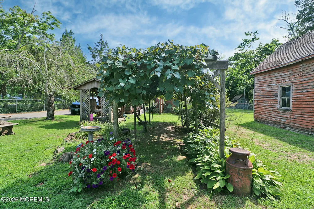 105 E Bay Avenue Manahawkin, NJ 08050