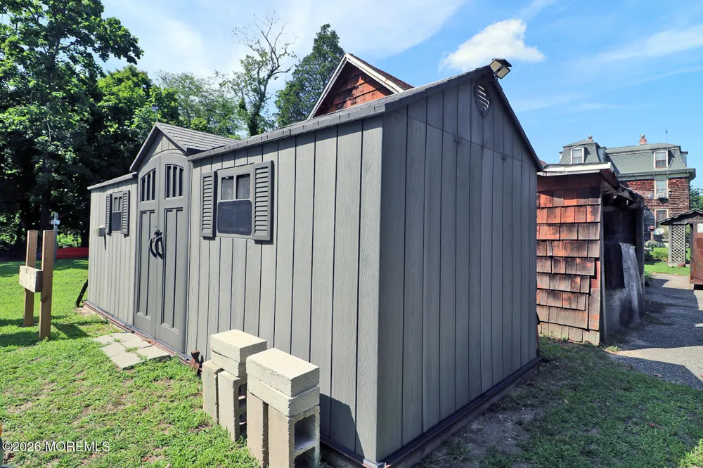 105 E Bay Avenue Manahawkin, NJ 08050