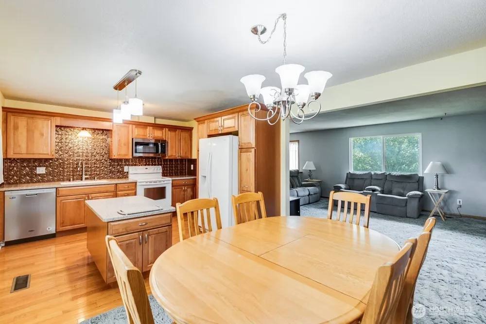4012 W Deschutes Avenue Kennewick, WA 99336
