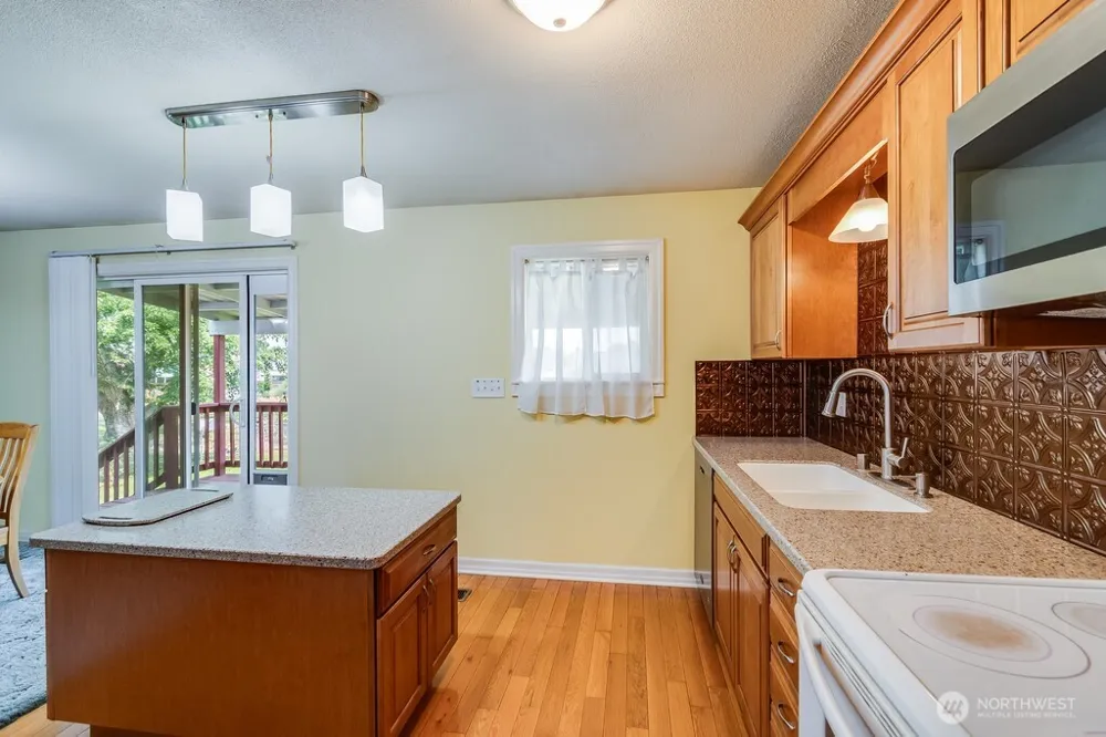 4012 W Deschutes Avenue Kennewick, WA 99336
