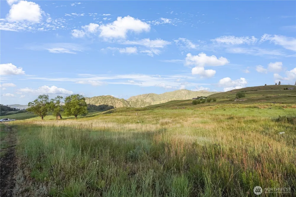 0 Hidden Hills Lane Tonasket, WA 98855