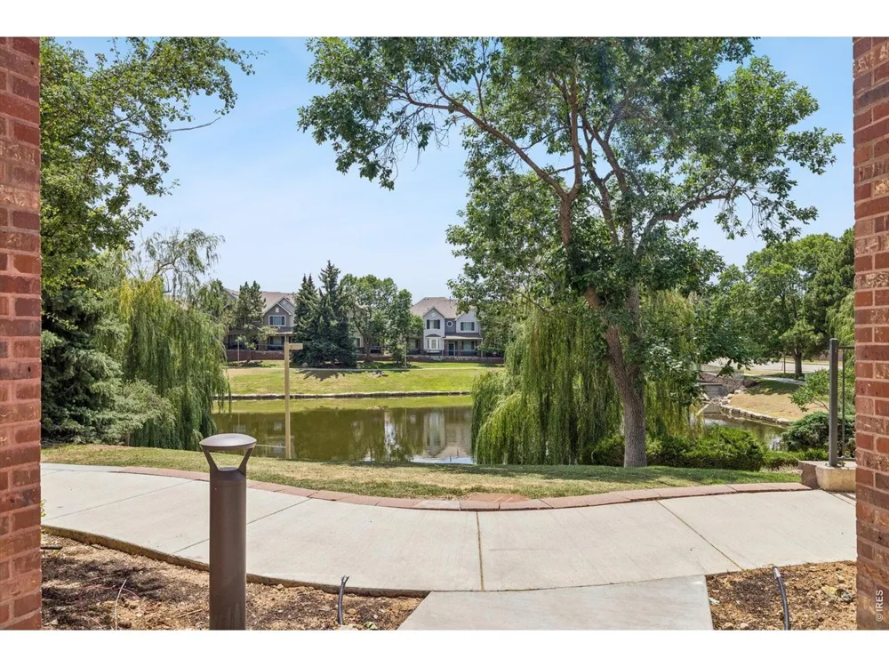 8906 E Nichols Place Centennial, CO 80112