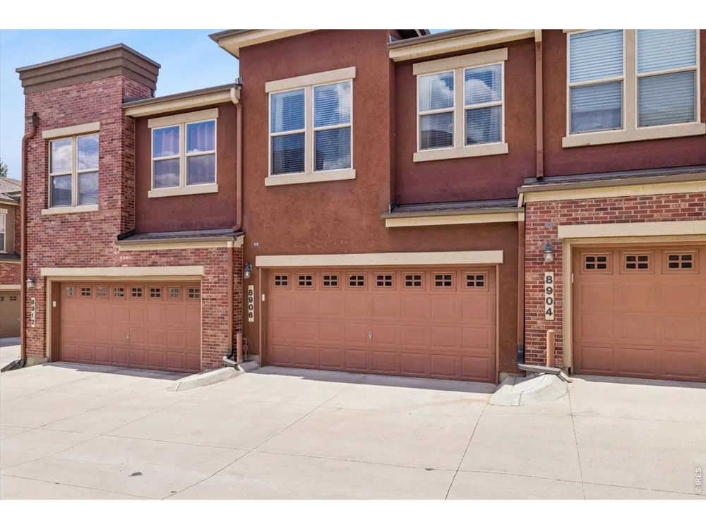 8906 E Nichols Place Centennial, CO 80112