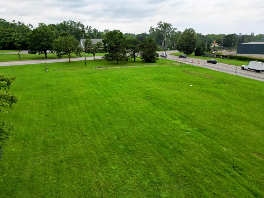 1305 S Cooper Street Jackson, MI 49203