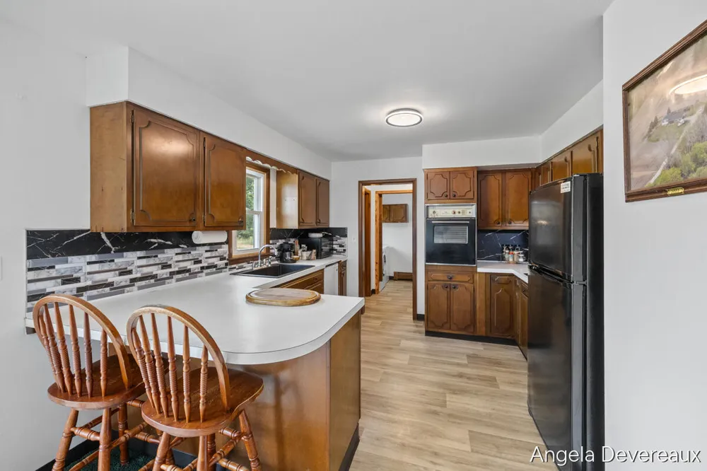 2637 17 Mile Road Kent City, MI 49330