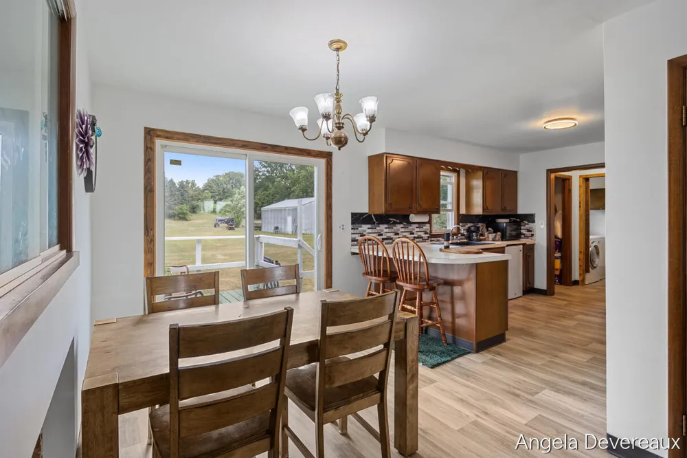 2637 17 Mile Road Kent City, MI 49330
