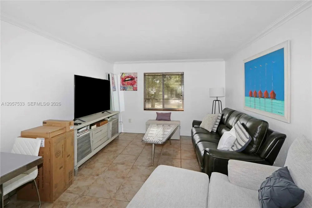 8617 SW 68th Ct #24 Pinecrest, FL 33156