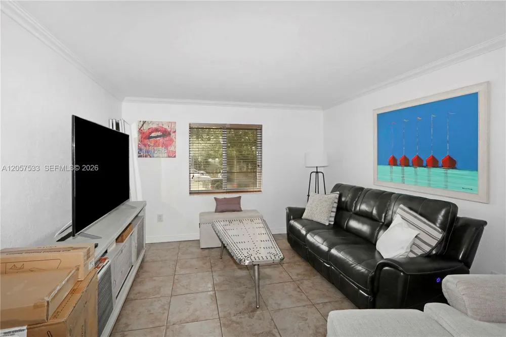 8617 SW 68th Ct #24 Pinecrest, FL 33156