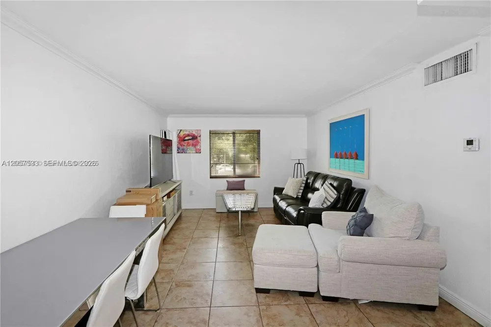 8617 SW 68th Ct #24 Pinecrest, FL 33156