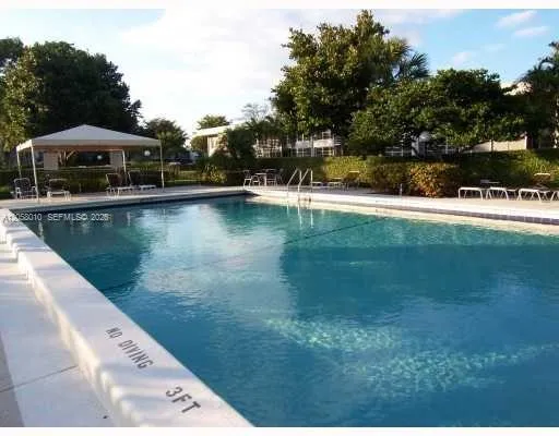 4000 Cypress Dr #205 Pompano Beach, FL 33069