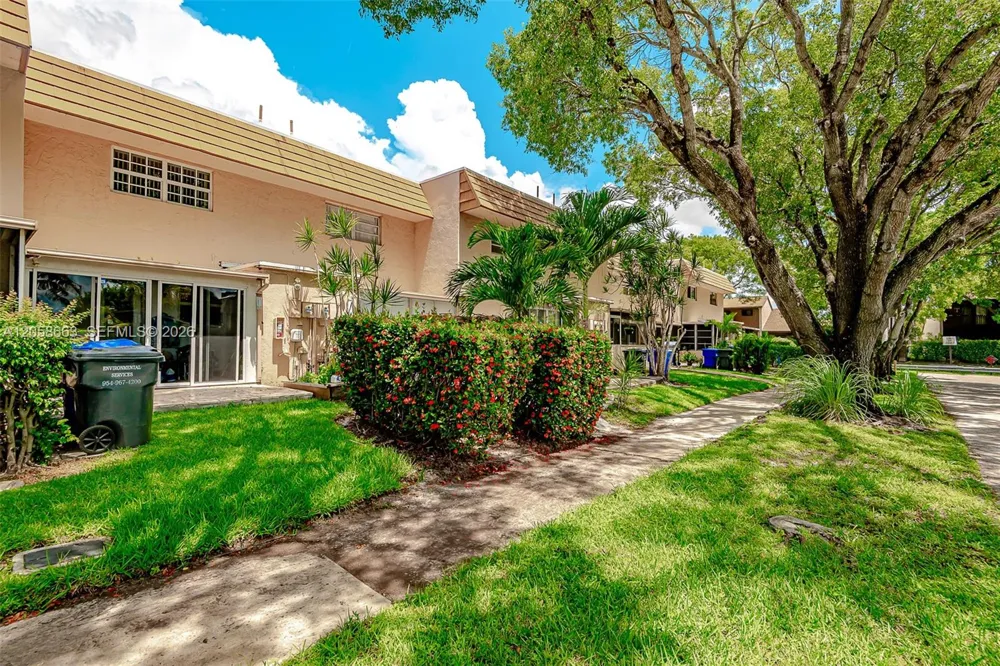 1413 15th Ave #8 Hollywood, FL 33020