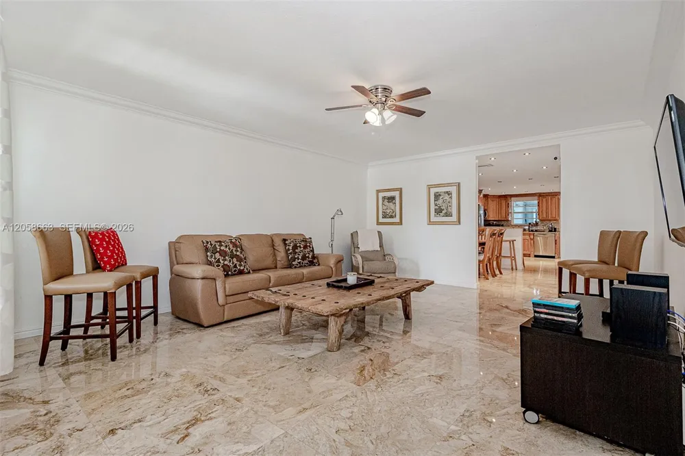 1413 15th Ave #8 Hollywood, FL 33020