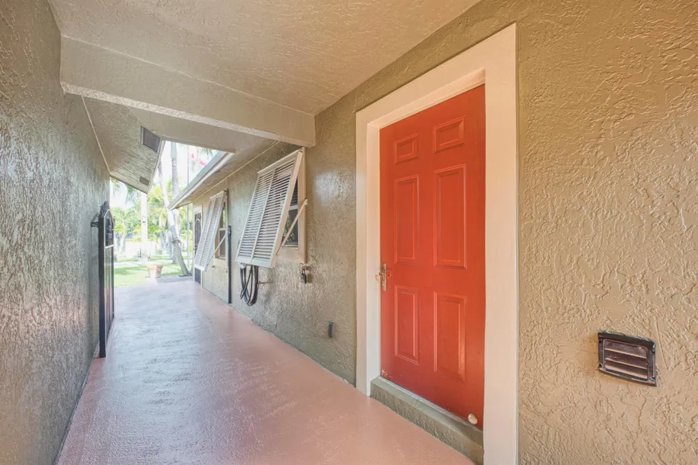 1672 ERIE TERRACE Palm Springs, FL 33406