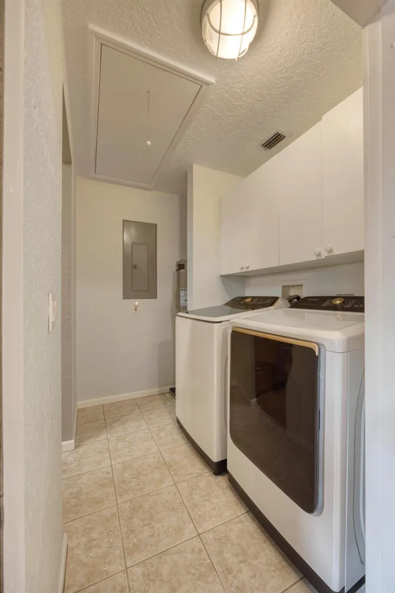 1672 ERIE TERRACE Palm Springs, FL 33406