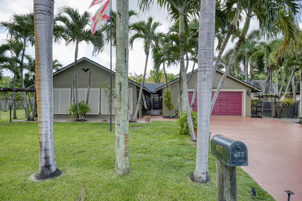 1672 ERIE TERRACE Palm Springs, FL 33406