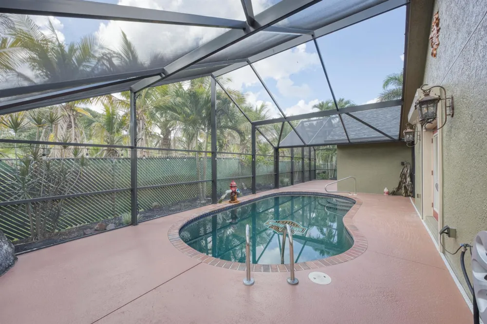 1672 ERIE TERRACE Palm Springs, FL 33406