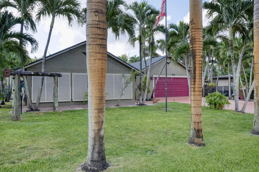 1672 ERIE TERRACE Palm Springs, FL 33406