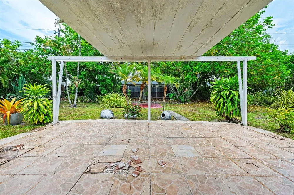 5001 NW 179th Ter Miami Gardens, FL 33055