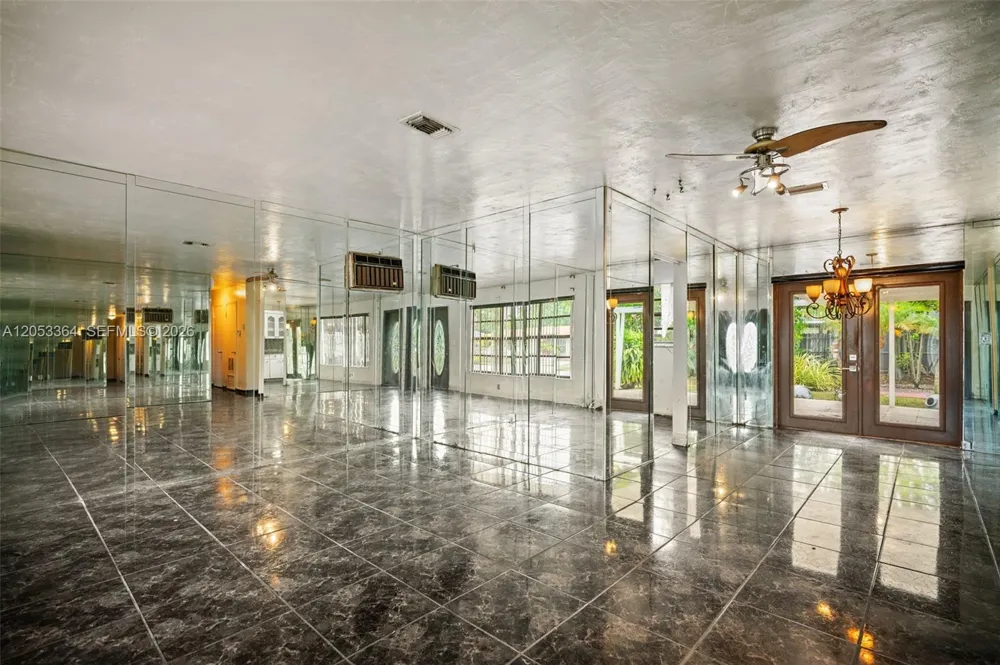 5001 NW 179th Ter Miami Gardens, FL 33055