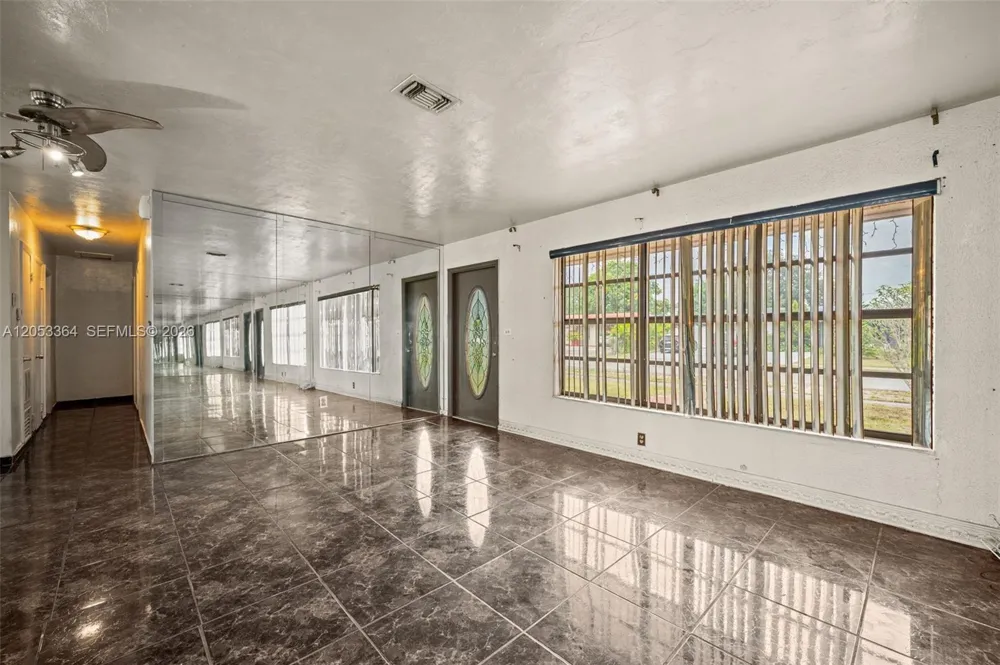 5001 NW 179th Ter Miami Gardens, FL 33055