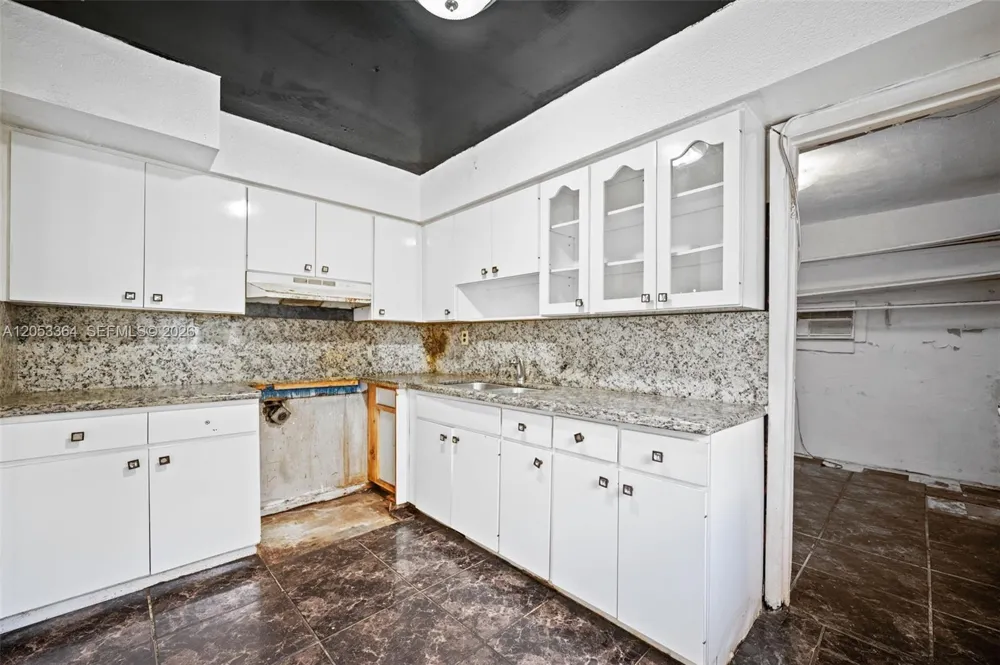 5001 NW 179th Ter Miami Gardens, FL 33055