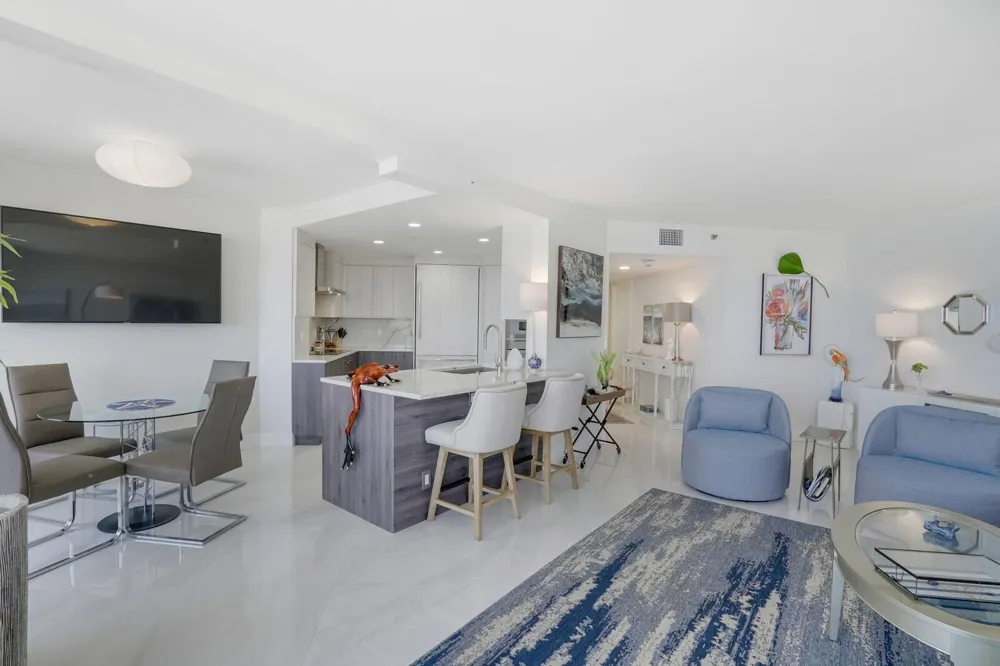 3560 S Ocean Boulevard #PH-4 South Palm Beach, FL 33480