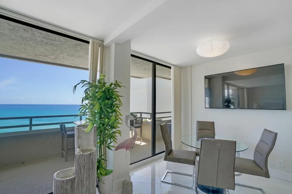 3560 S Ocean Boulevard #PH-4 South Palm Beach, FL 33480